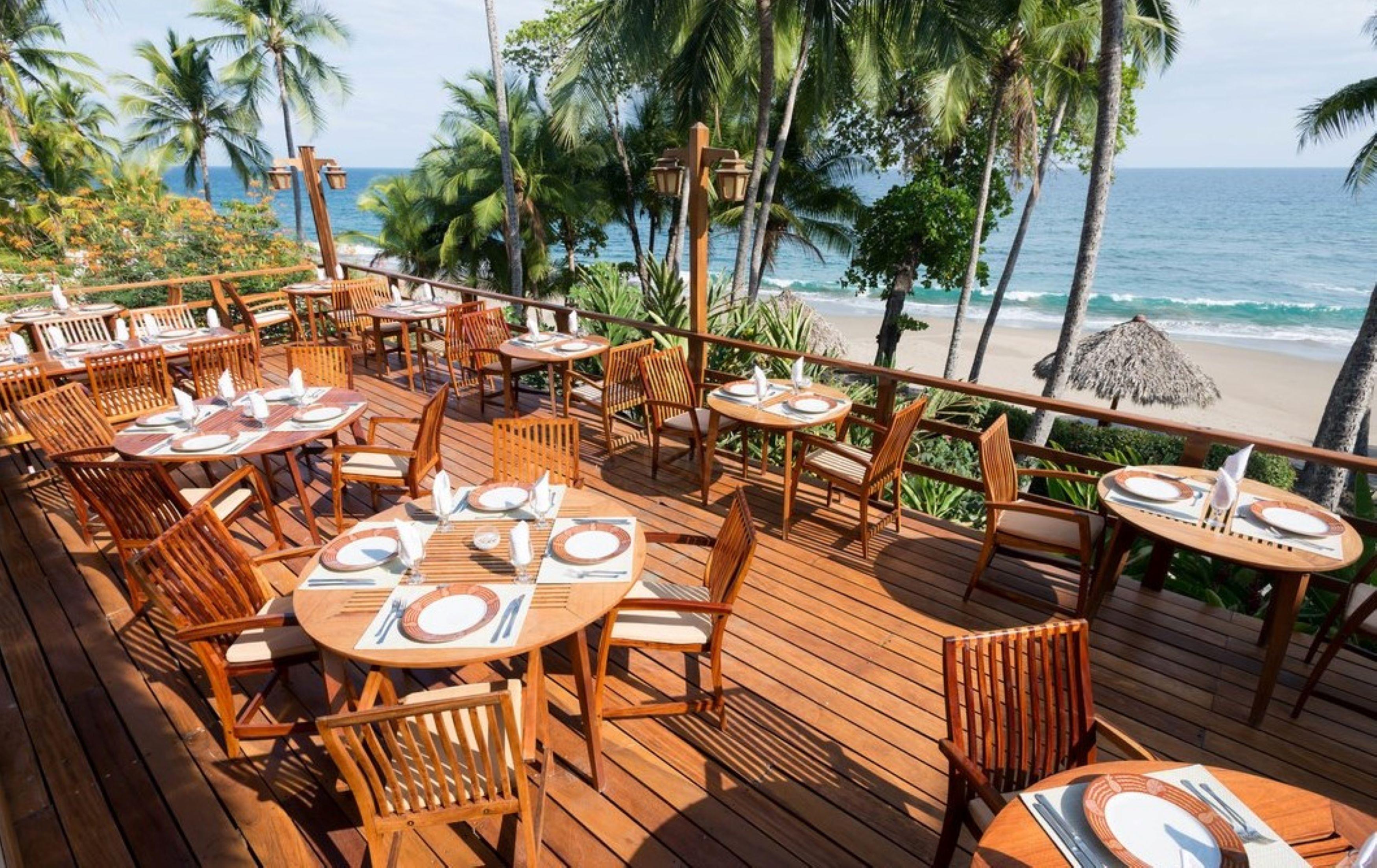 Tango Mar Beachfront Boutique & Hotel 4*